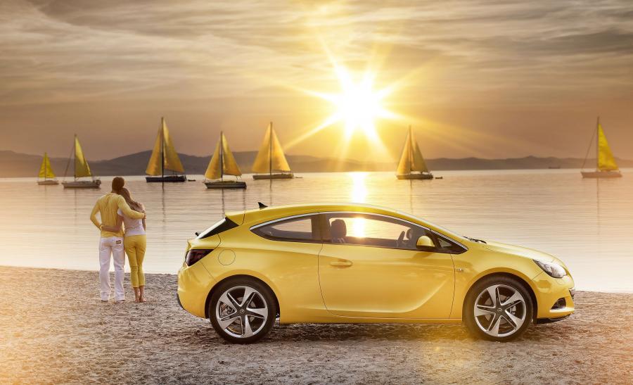  Opel Astra GTC 2011 года  (фото 22 из 23)